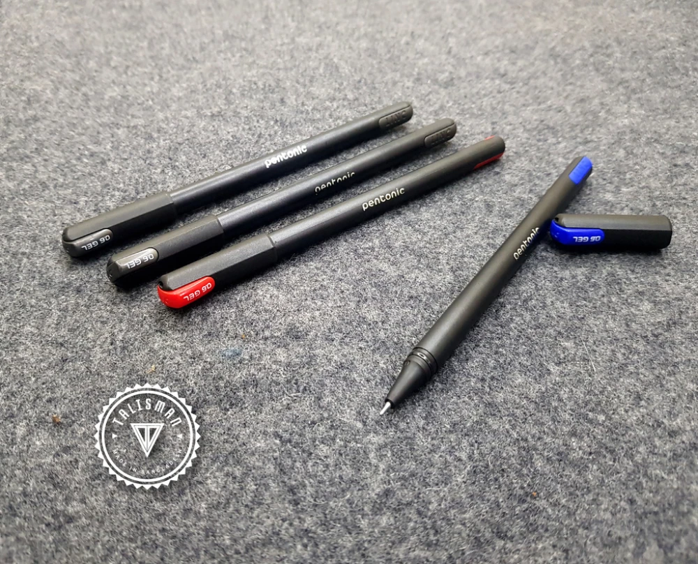 Pentonic Gel Pen Black